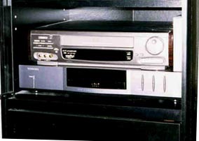  The VCR is not the correct in this picture.